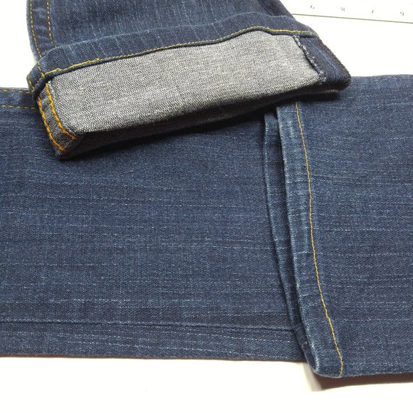 True Religion Becky Boot Cut Jeans Women's 26 Flap Pockets Stretch Low Rise A895 - Picture 3 of 10